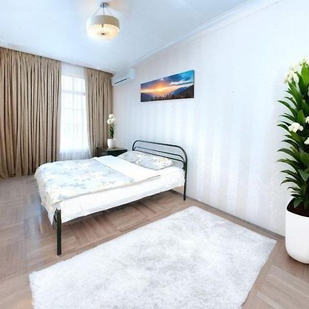 Цум Пассаж Яворницького 55 Apartment Dnipro Bagian luar foto